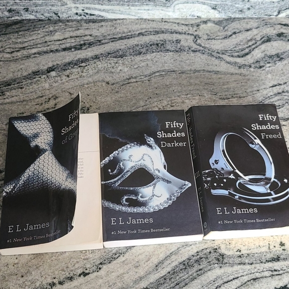 Fifty Shades of Grey Trilogy - Picture 2 of 6